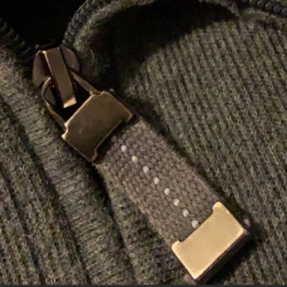 IZOD Men’s Quarter Zip Pullover Sweatshirt - Picture 9 of 9